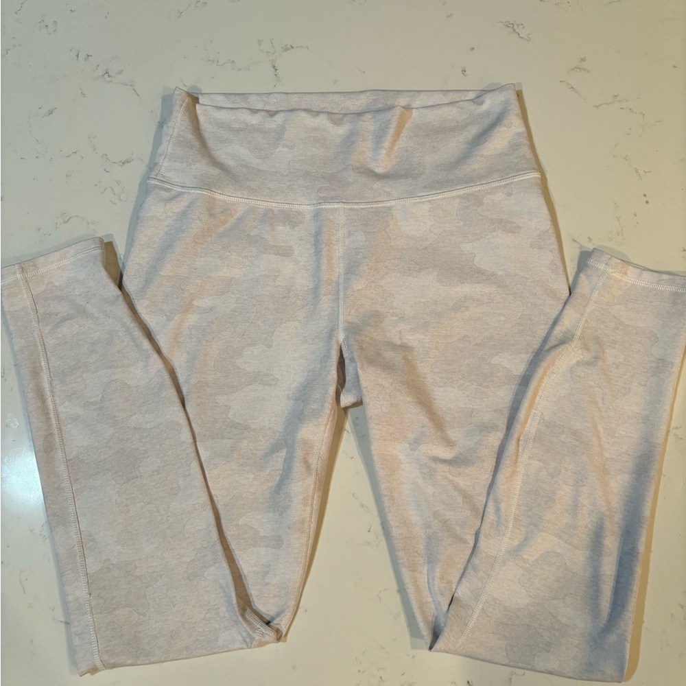EUC Fabletics Powerhold Gray Camo Leggings -Large
